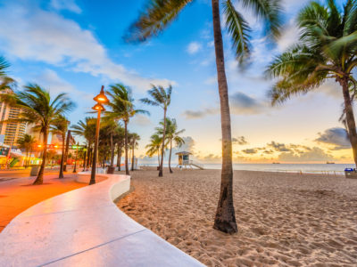 how does the eb 5 program work